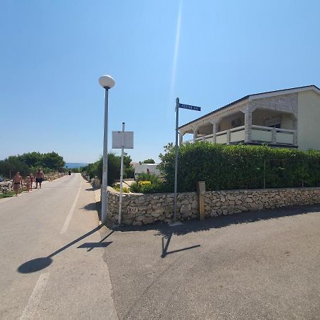 Ruzica Apartments Vir Exterior foto