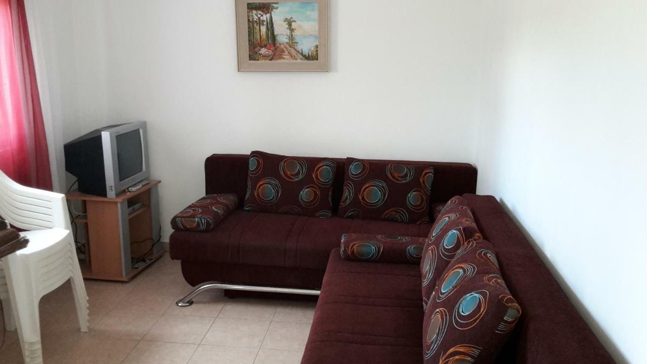 Ruzica Apartments Vir Exterior foto